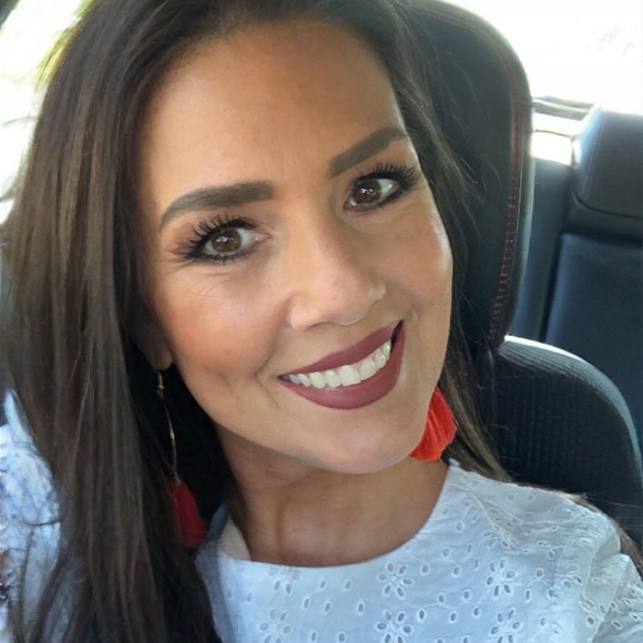 Meet your Posher, Susan - Picture 3 of 7